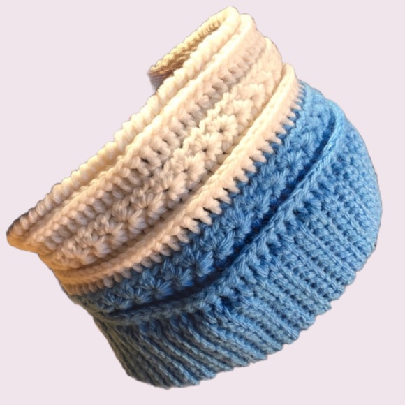 Ear Warmer Bun Beanie Headband Winter Hat White & Lt Blue - Picture 5 of 9